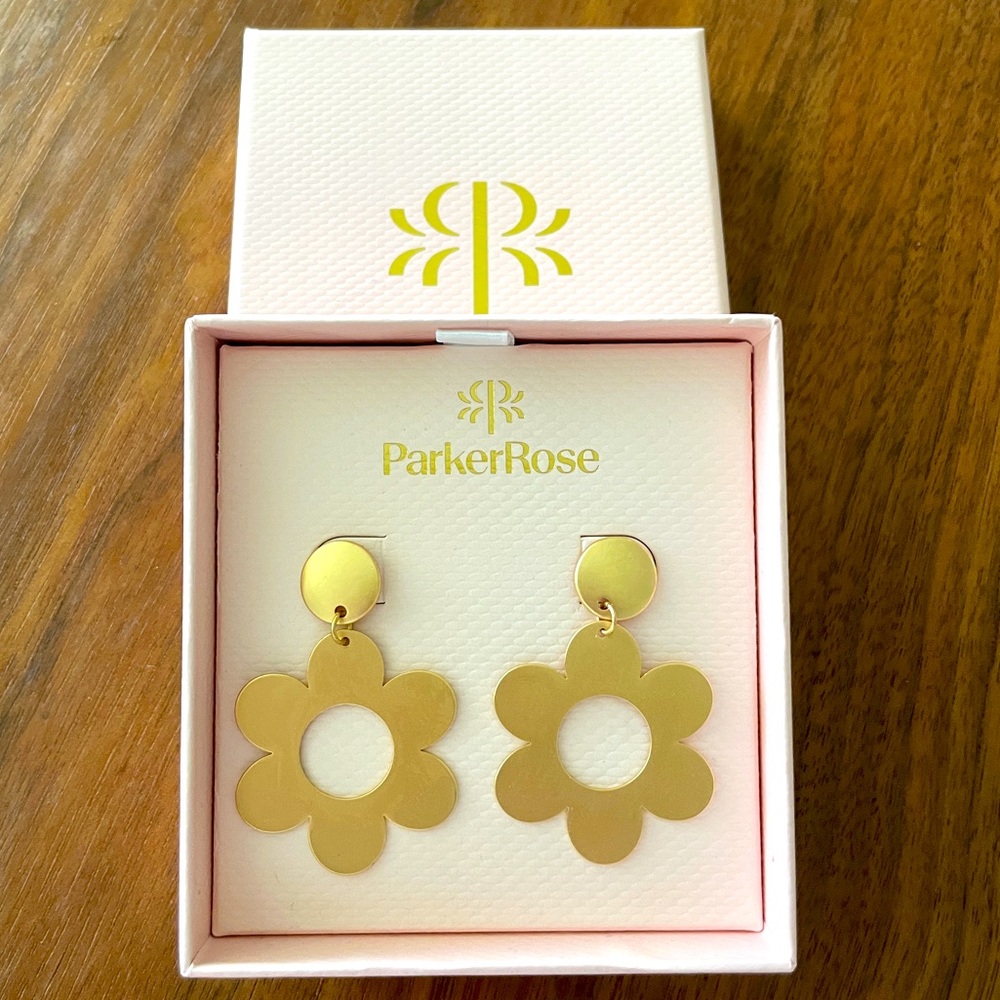 Parker Rose gold flower earrings